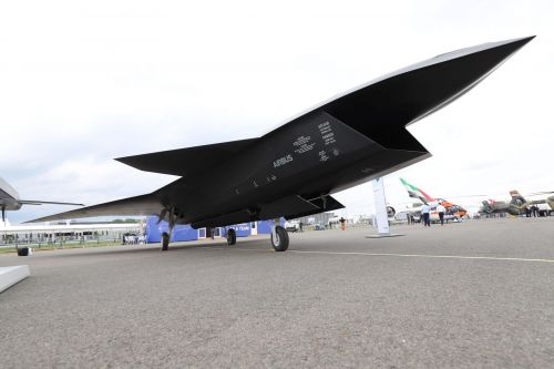 Model bezzałogowego skrzydłowego Airbusa wystawiany na ILA w Berlinie / Zdjęcia: Bartosz Głowacki